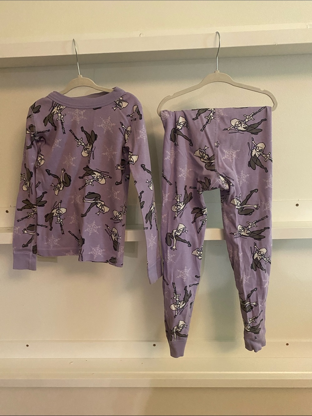 Hanna Andersson Lavender ghost spider Print Pajama Set - Long Sleeve Top & Pants